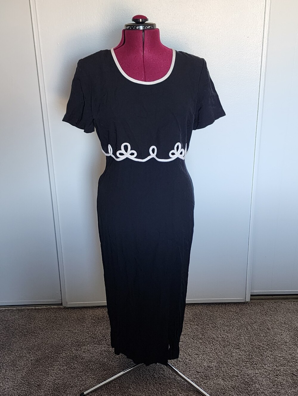 1990s Black & White Business Dress Size 10 Little Black Dress Formal Casual Fall